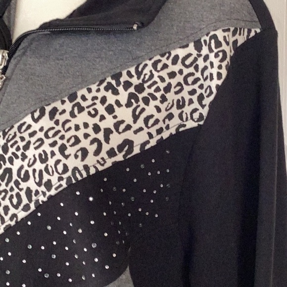 Black W/Print & Sequin Sweat Jacket Long Sleeve Full Zip Size 1X - Picture 3 of 6
